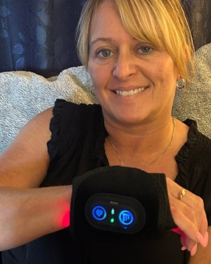 CarpalWrap™ - Heating, Massaging, NASA Light Therapy for Your Carpal Tunnel